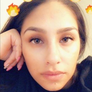 Meet your Posher, Veronica